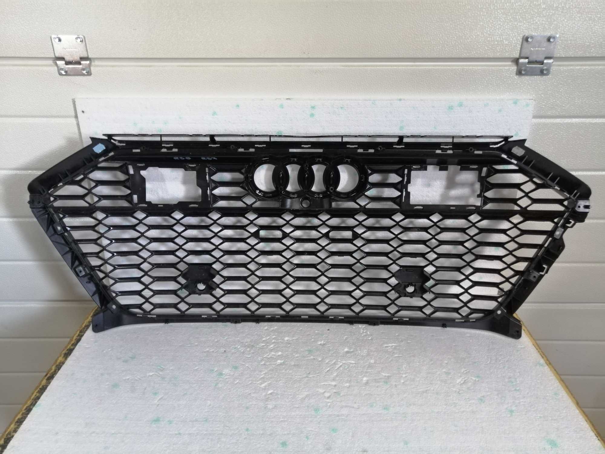 Grill atrapa Audi RS6 RS7 C8 Night 4K8.853.651F