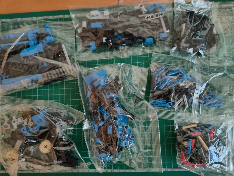 Lego Technic McLaren Senna GTR