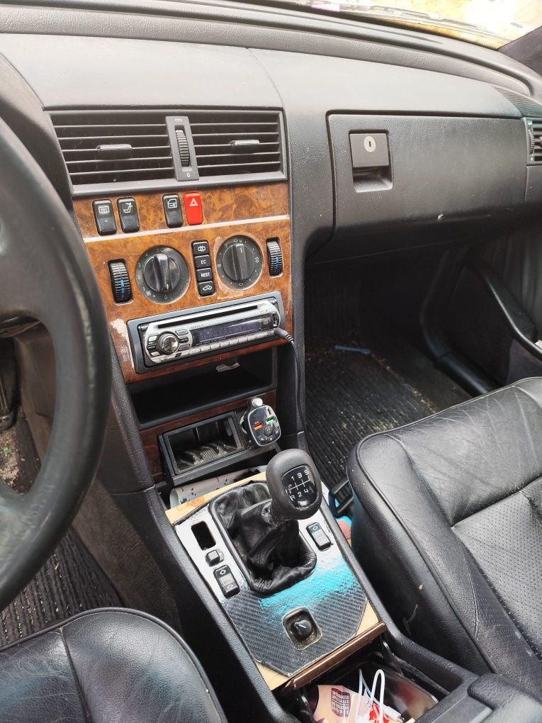 Mercedes c180 w202