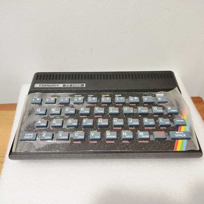 Computador Spectrum Sinclair Modelo CZERWENY CZ 2000 sem cabos