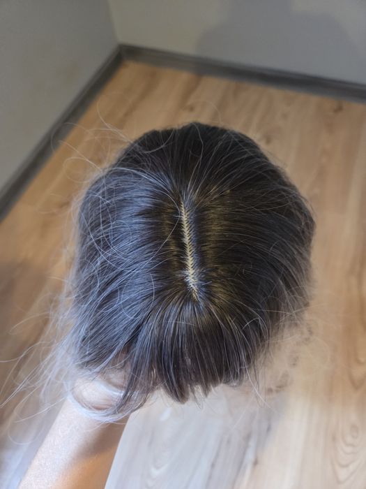Włosy syntetyczne efekt ombre blond