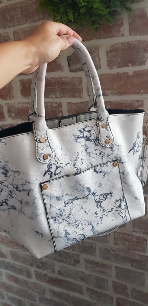 Biała torebka marmur Primark szoperka