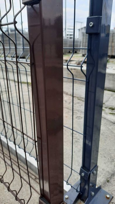 Паркан метал з 3D сітки.Ворота відкатні та створки за розмірами.Завод