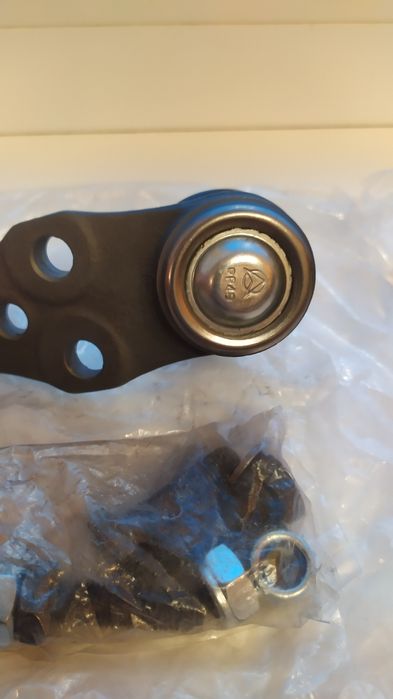 Шаровые опоры Шевроле Лачетти