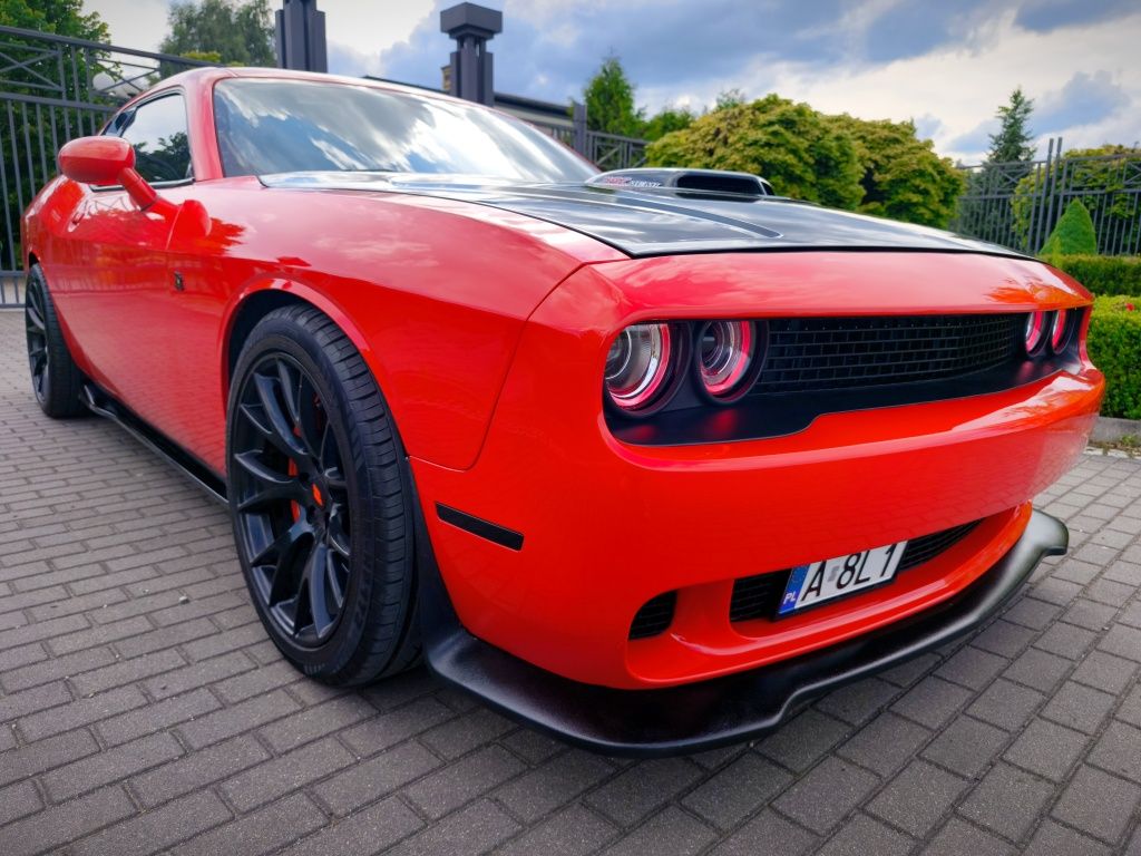 Dodge Challenger 6.4 Scat Pack Shaker Go Mango Pomarańczowy Brembo