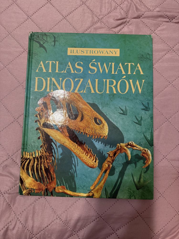 Atlas świata dinozaurów