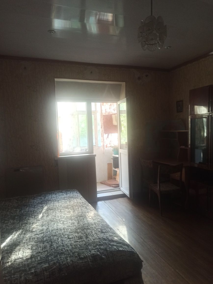 Продам двухкомнатную квартиру на Соцгороде