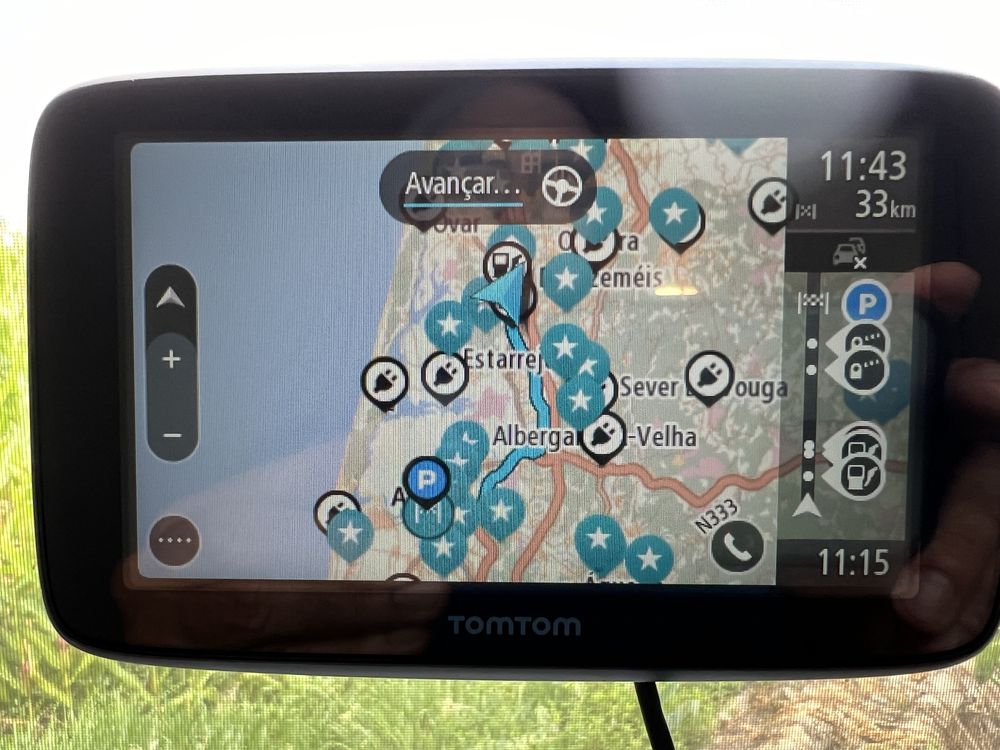 TomTom GO 5200 Wifi SatNav GPS Navigation Sat Nav Traffic World Map