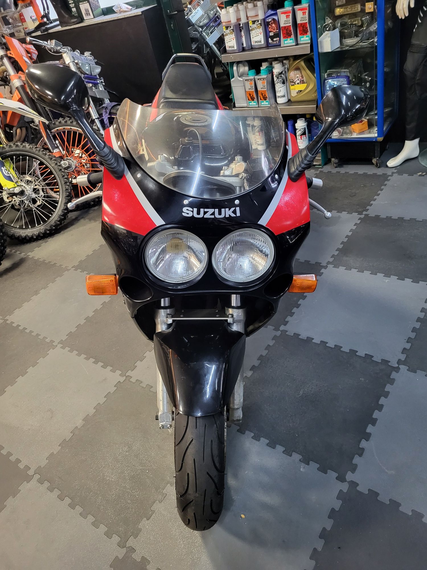 Suzuki gsxr 1100