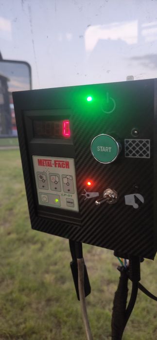 Prasa metal-fach z562