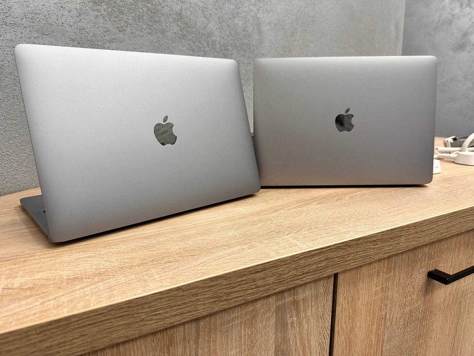 Apple MacBook Pro M1 2020 with TouchBar 16Gb RAM/256 Ідеал Макбук Про