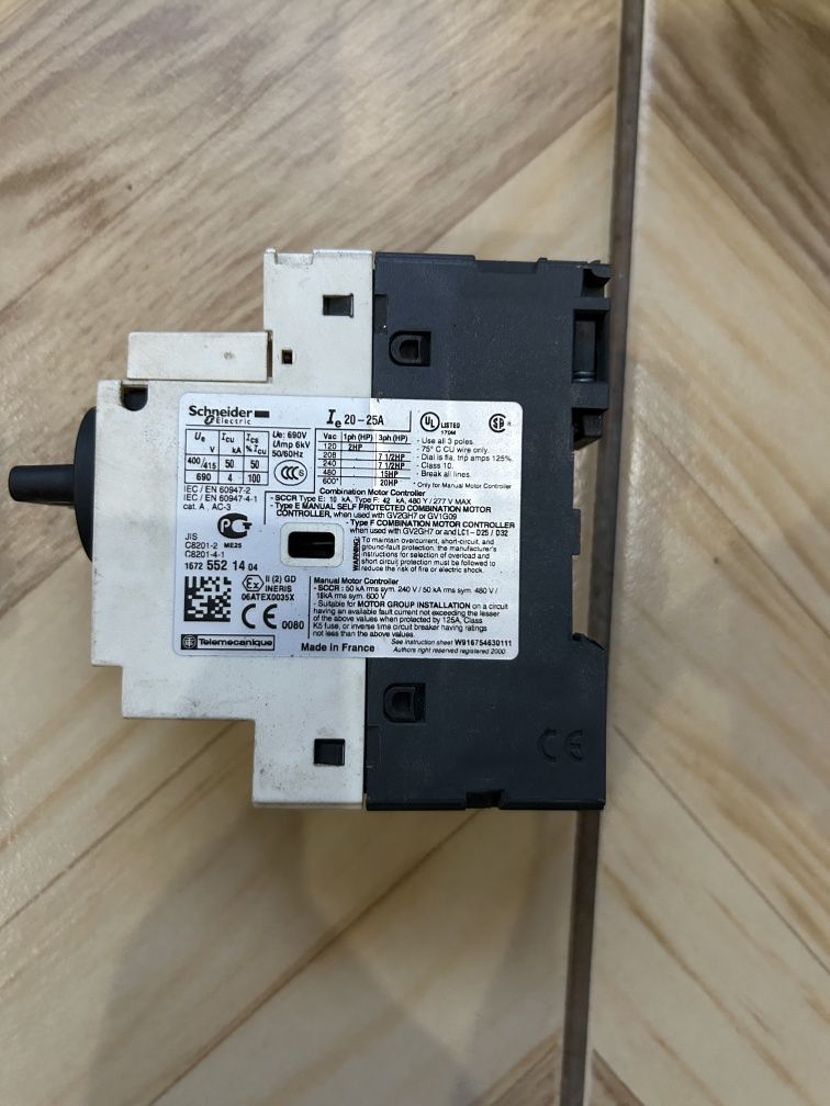 Wyłączniki , Styczniki Schneider Electric, Siemiens