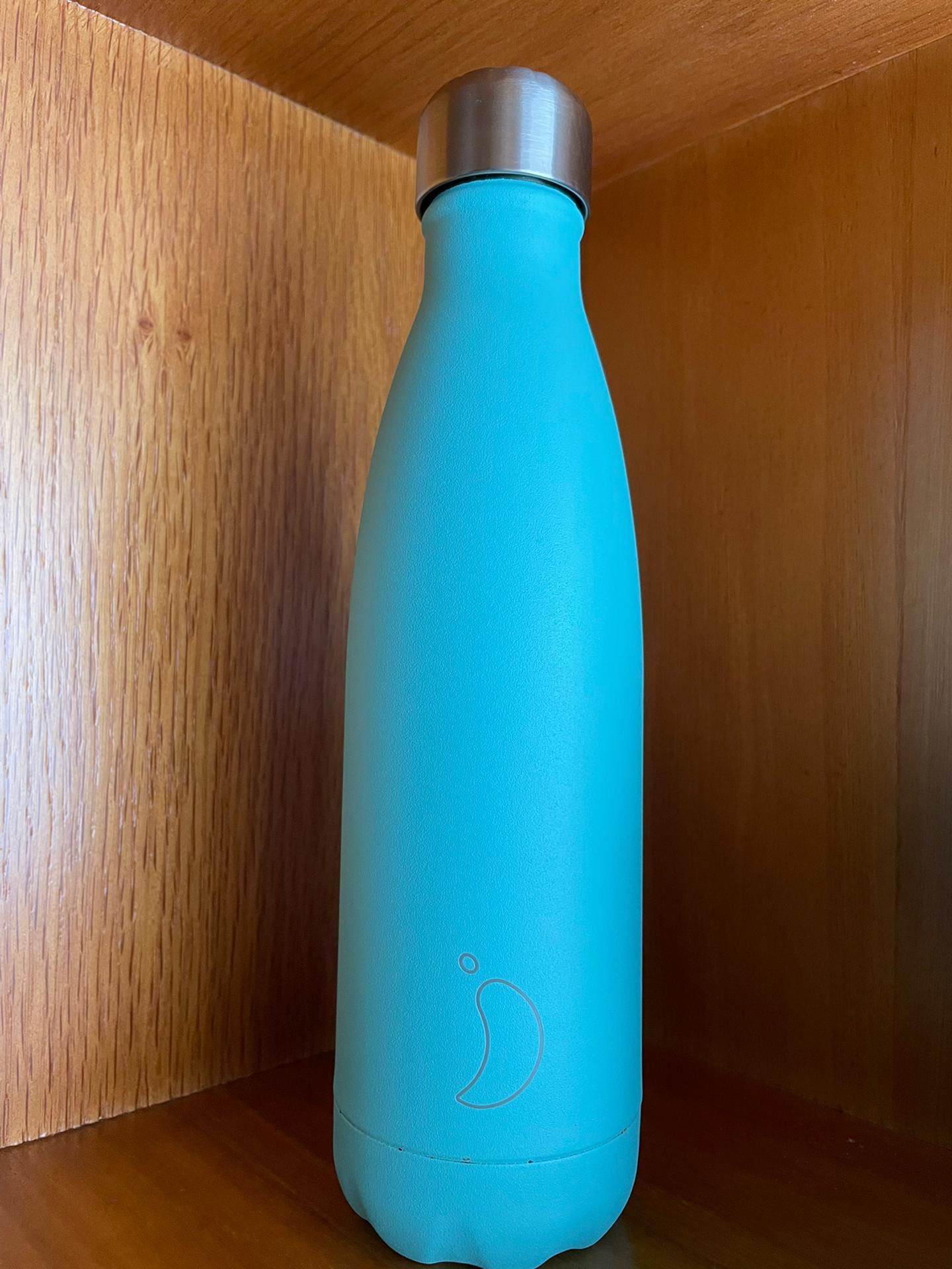 Garrafa de água reutilizável CHILLY's azul pastel