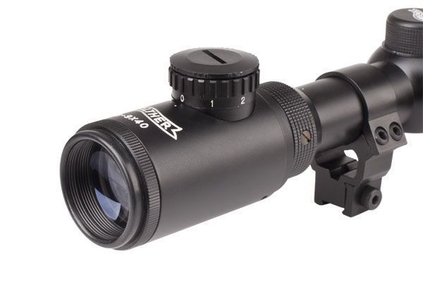 Luneta celownicza Umarex 3-9x40 AO IR z montażem na 11 mm.