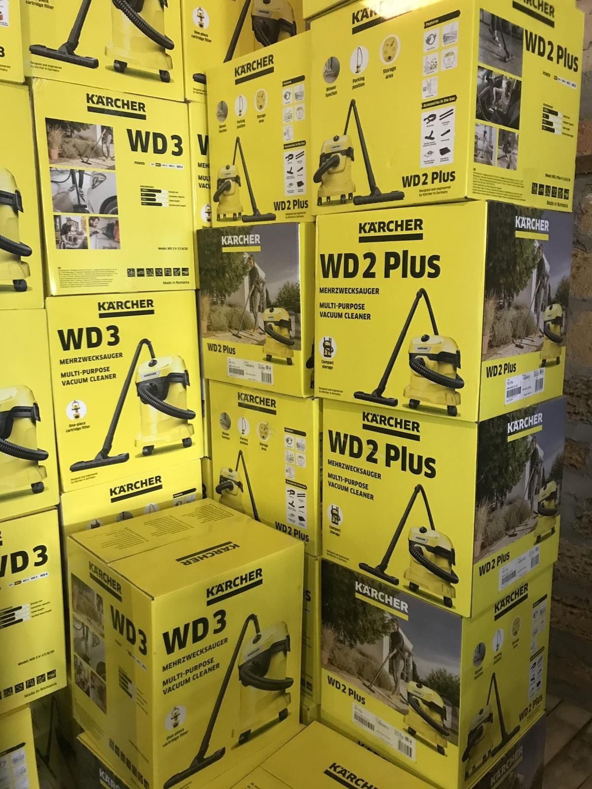 Професійний пилосос Karcher WD3 V-17/4/20