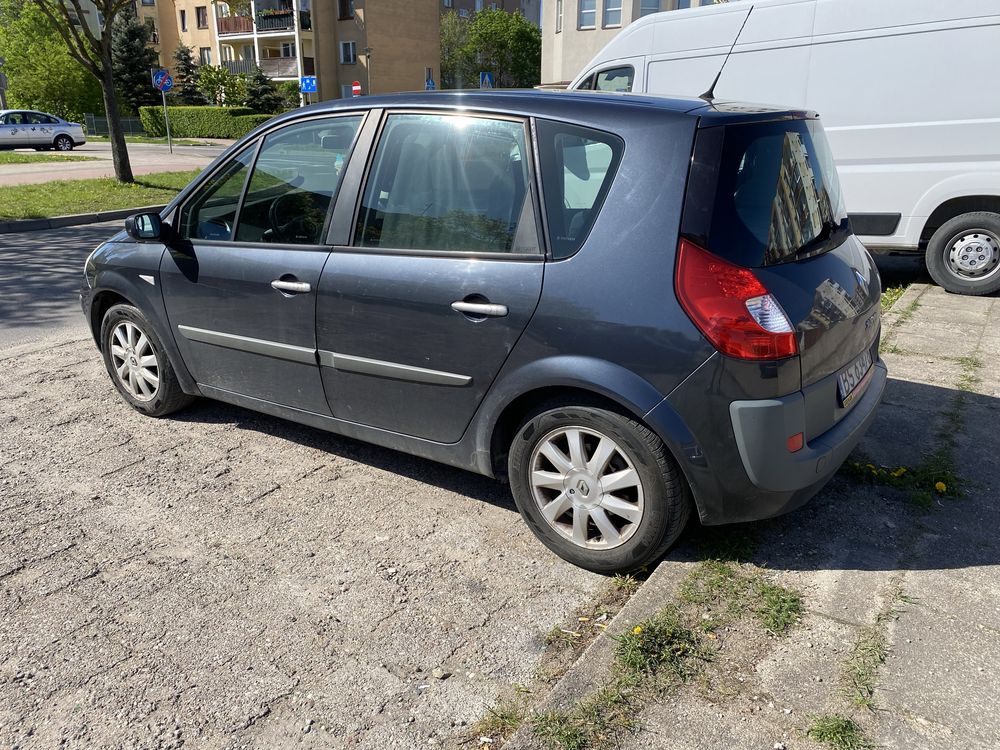 Sprzedam Renault Scenic 1.9 dci 131km