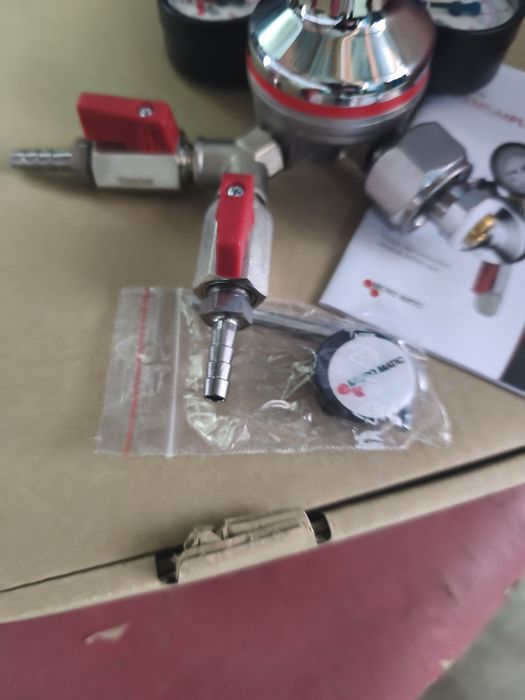 Продам баллон с редуктором