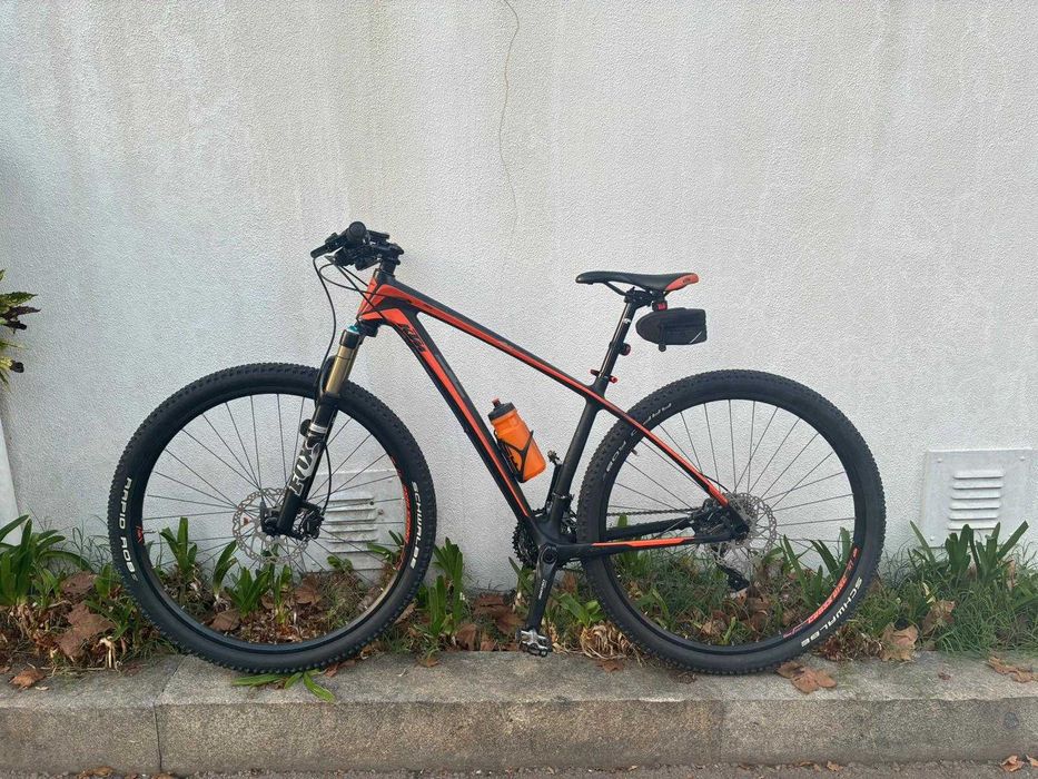 Bicicleta KTM Aera 1964 Carbon