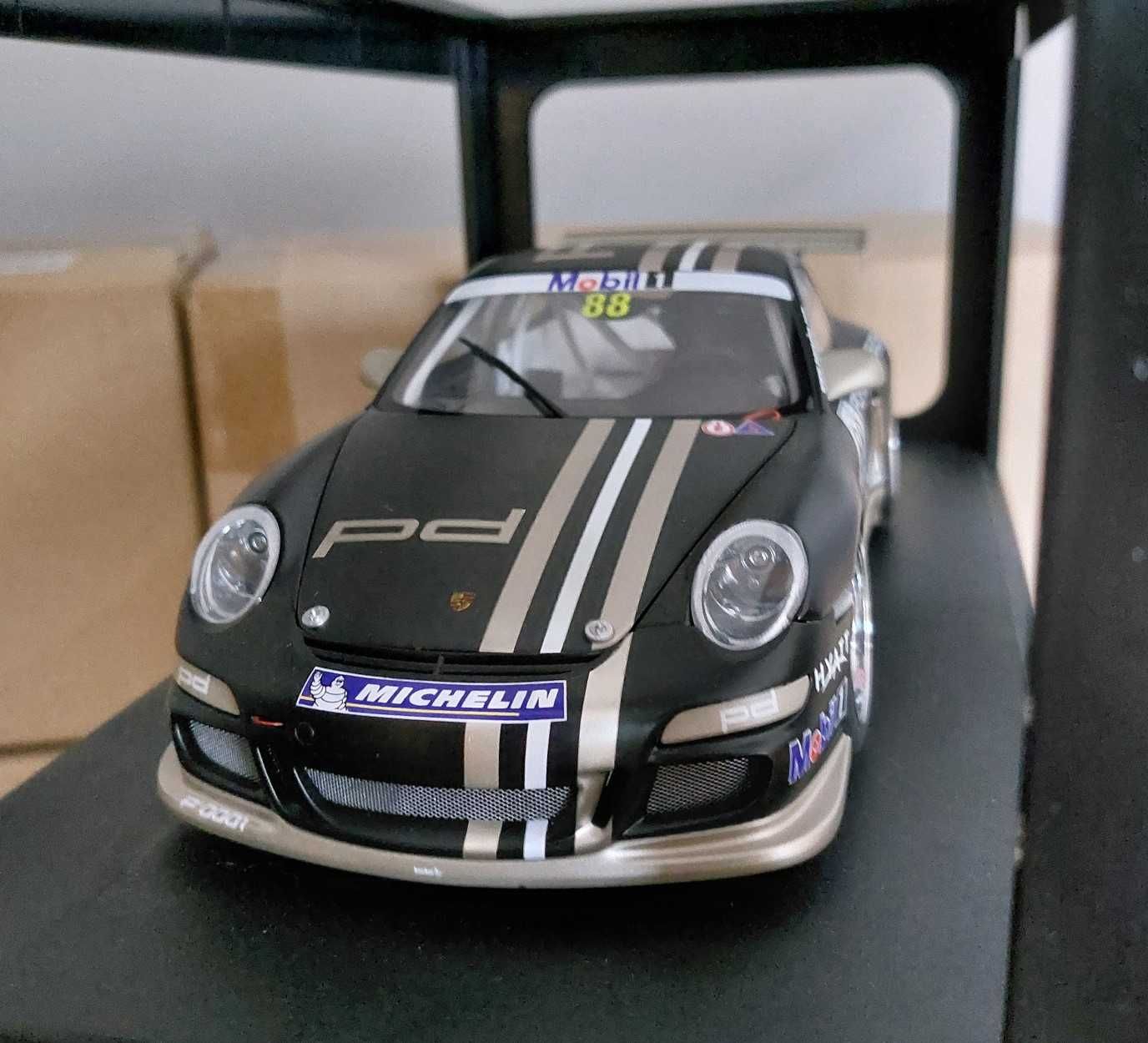 Miniatura Porsche 911 997 GT3 CUP #88 Porsche Design AUTOart 1:18