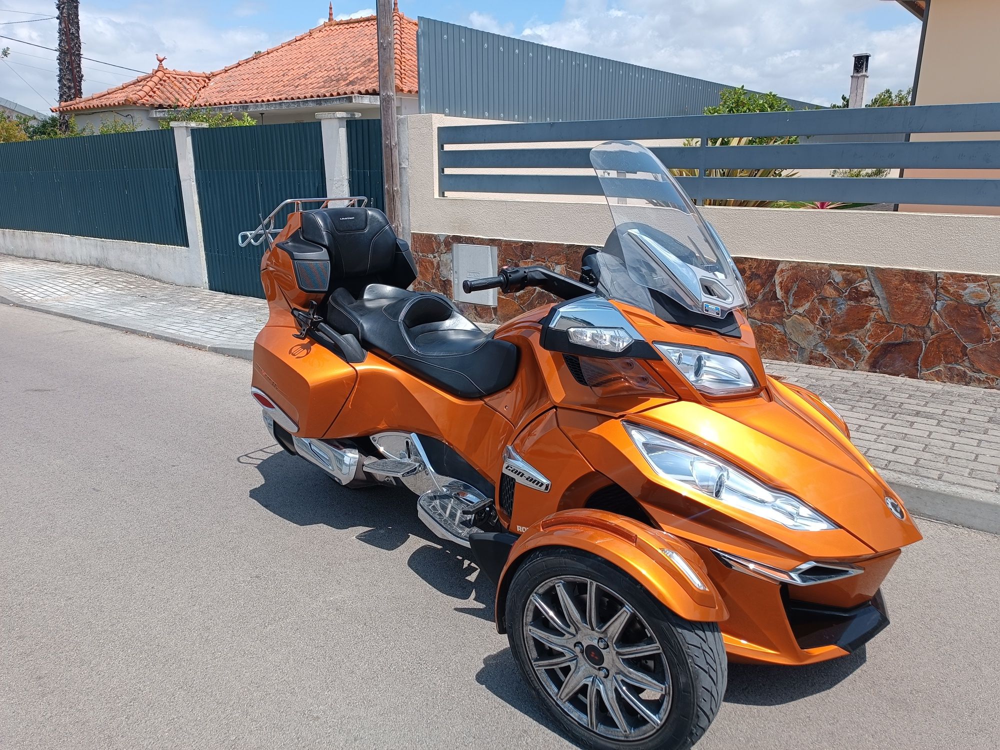 Can-Am Spyder RT 1300 Reservado