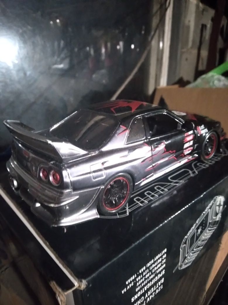 Моделька WELLY 1/24 nissan skyline gtr серії Street tuners