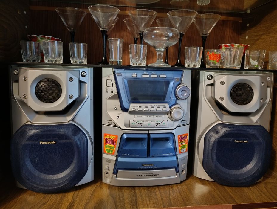 Продам музичний центр