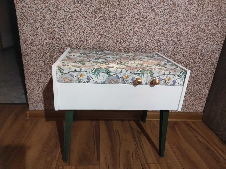 Niciak stary malowany z decoupage