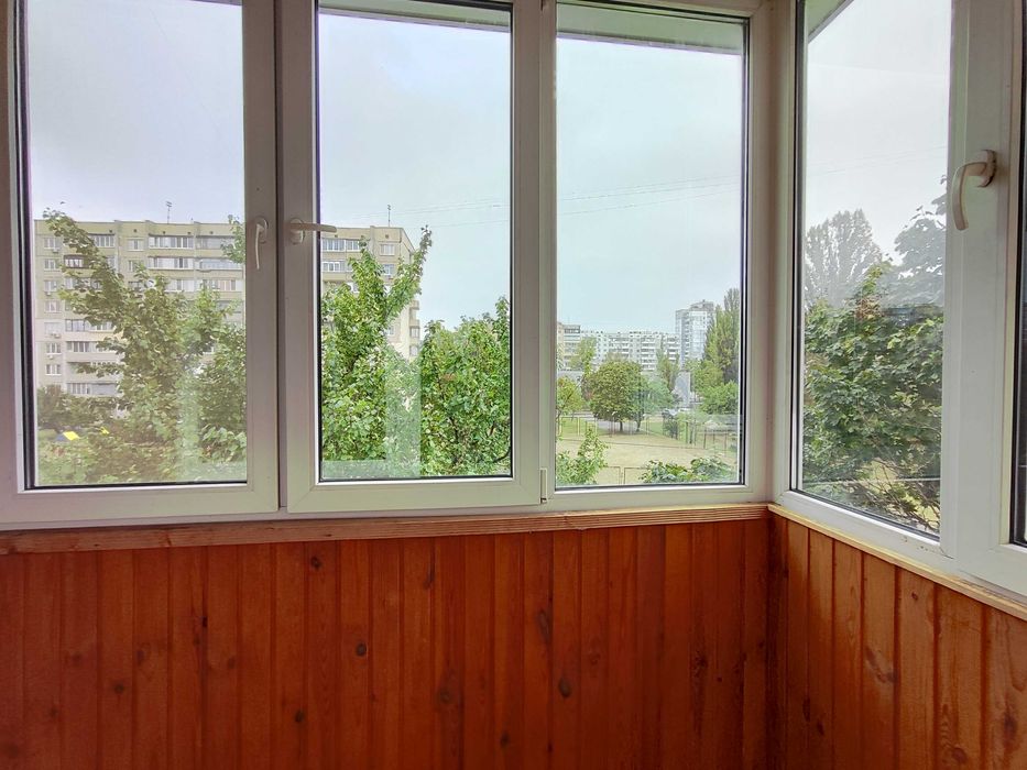 Продам 1-комнатную квартиру в Киеве Закревського 47 Б Троещина