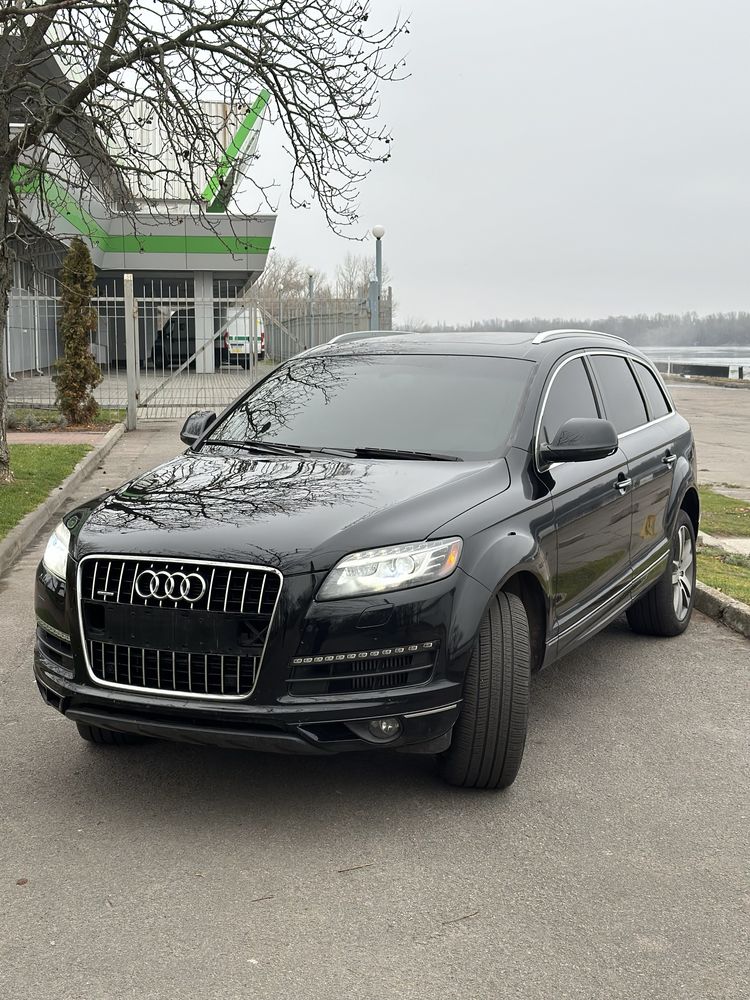 Audi Q7  3.0 tdi PRESTIGE PLUS  Власник !