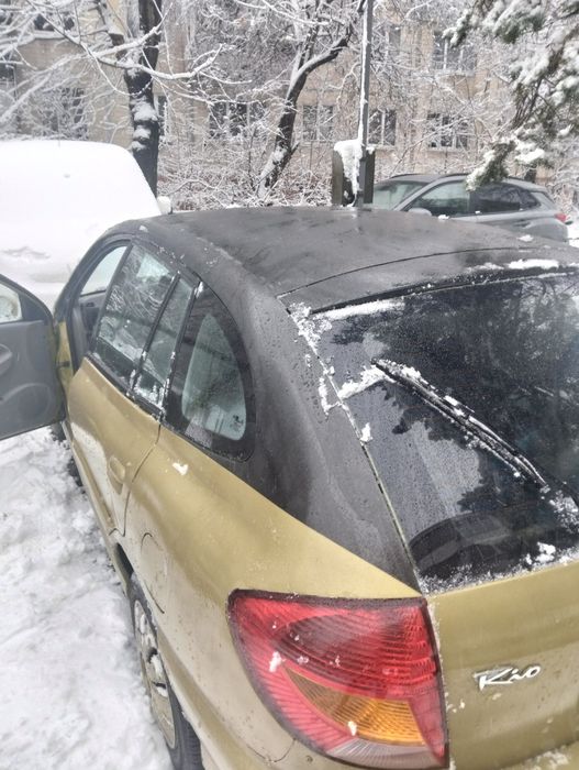 Кіа Ріо 1 покоління