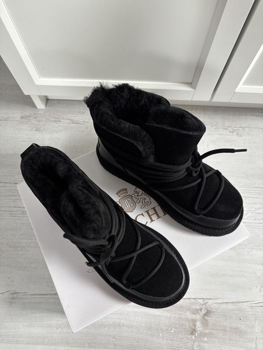 Czarne śniegowce Wittchen sznurowane z furerkiem