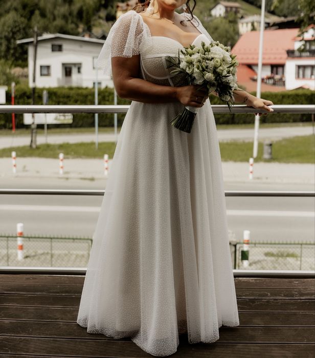 Suknia ślubna Plus Size