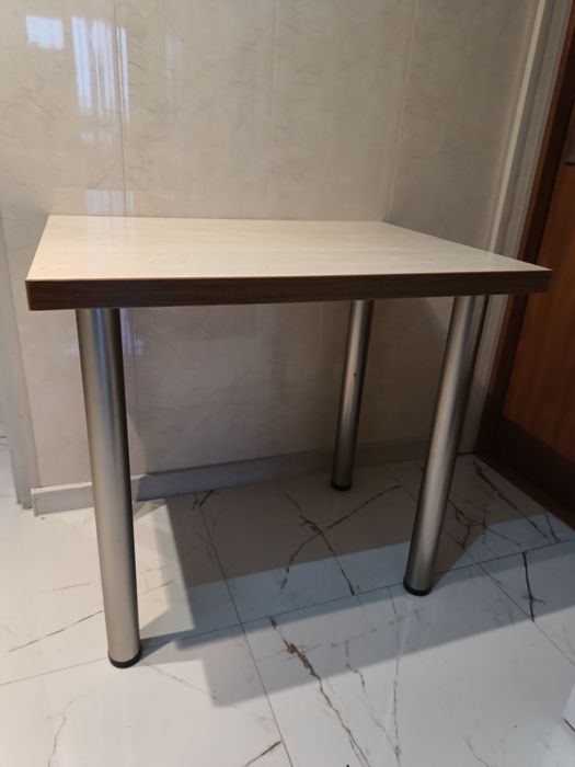 Sprzedam Stół kuchenny