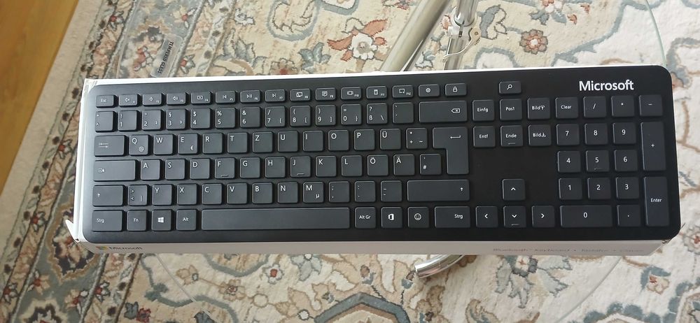 Klawiatura Microsoft Bluetooth QSZ-00006.