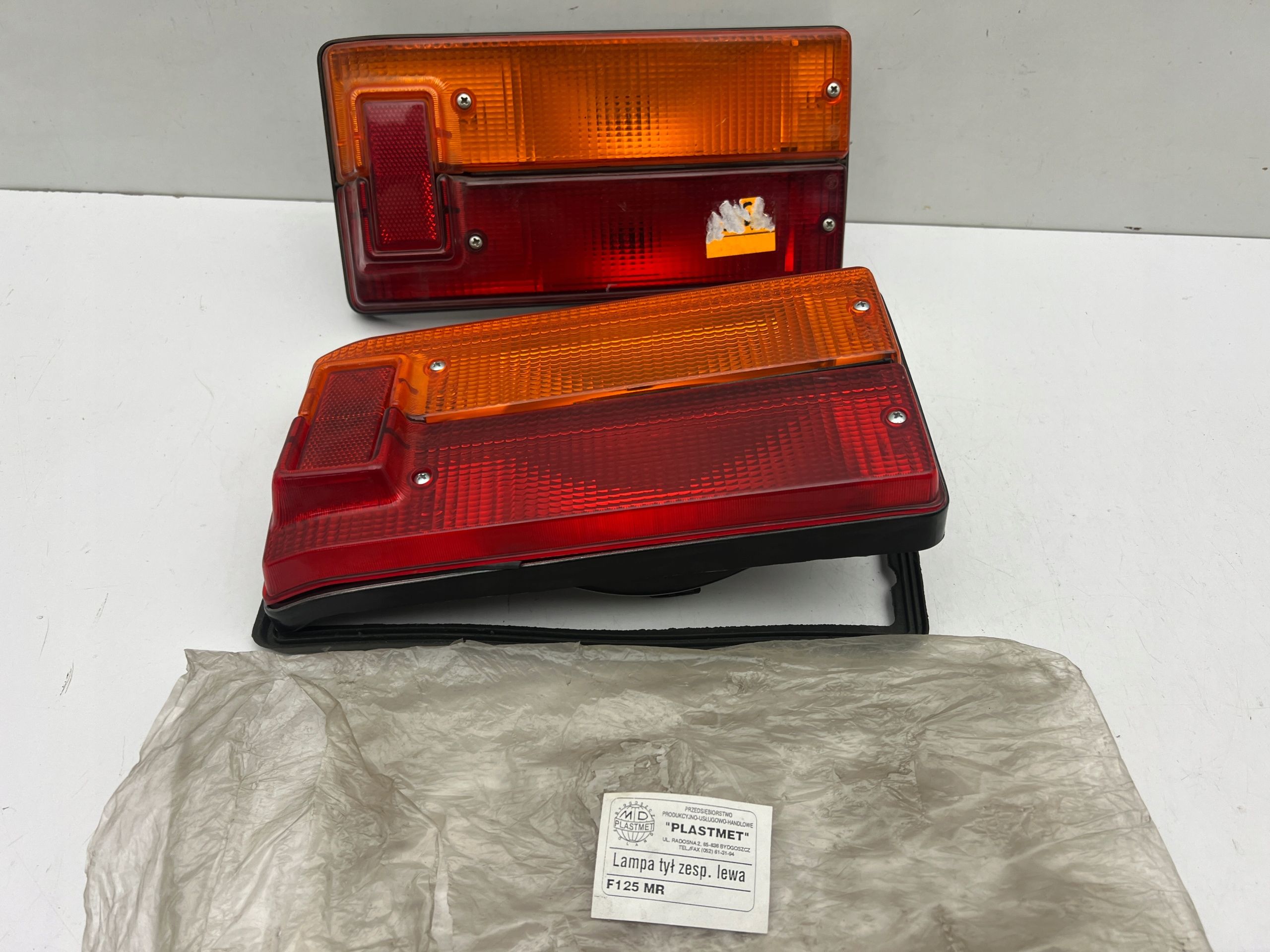 Fiat 125P 125 MR Lampa Tylna Lewa Nowa oryginał N