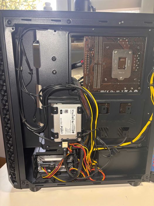 Komputer gamingowy i5-9400F + GTX 1660 Super + 32GB RAM