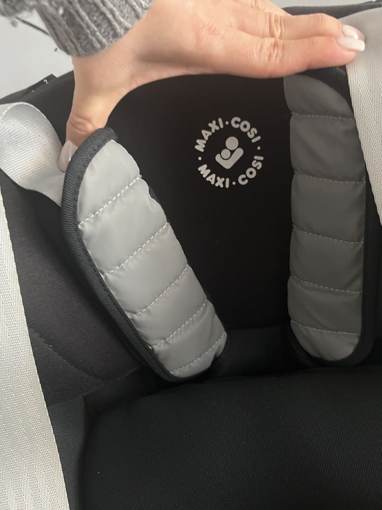 Fotelik maxi cosi pearl pro 2 z bazą isofix family one