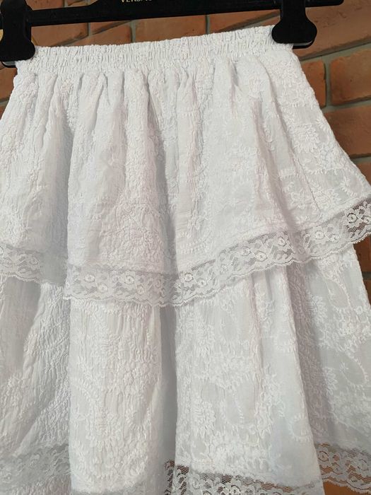 Lila Lou Biały letni komplet bluzka spódniczka koronkowa falbanki