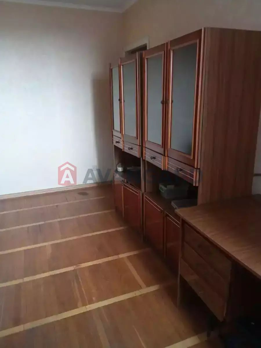 Продам 3-комнатная рядом с ДАФИ и Эпицентром, Тополь-1