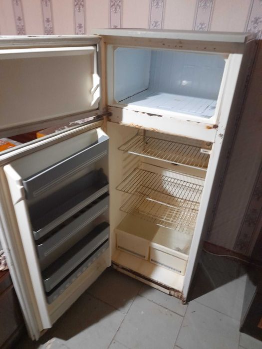 ХОЛОДИЛЬНИК ДОНБАСС-214 (Требуется замена реле)