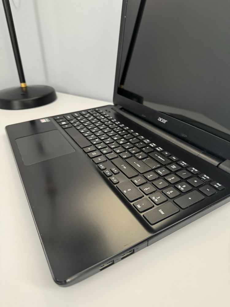 Ноутбук Acer Aspire E15 Чорний