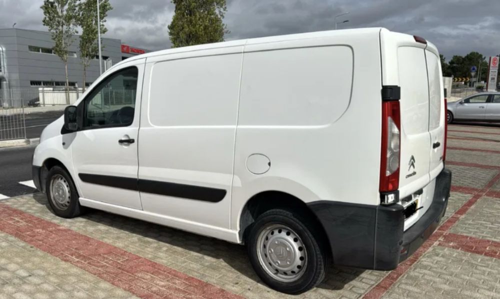 FAÇO FRETE NA GRANDE LISBOA E ARREDORES