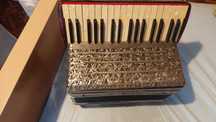 Akordeon Hohner Imperial 72 basy