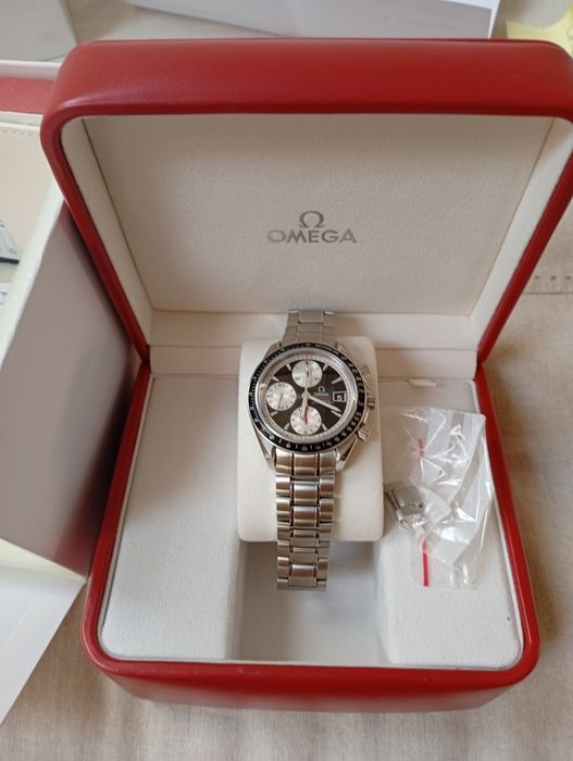 Omega Speedmaster date
