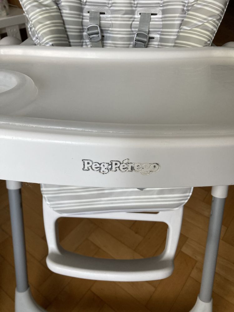 Krzeselko do karmienia Peg Perego Prima Pappa Follow me