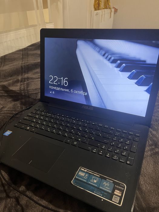 Ноутбук Asus x553m
