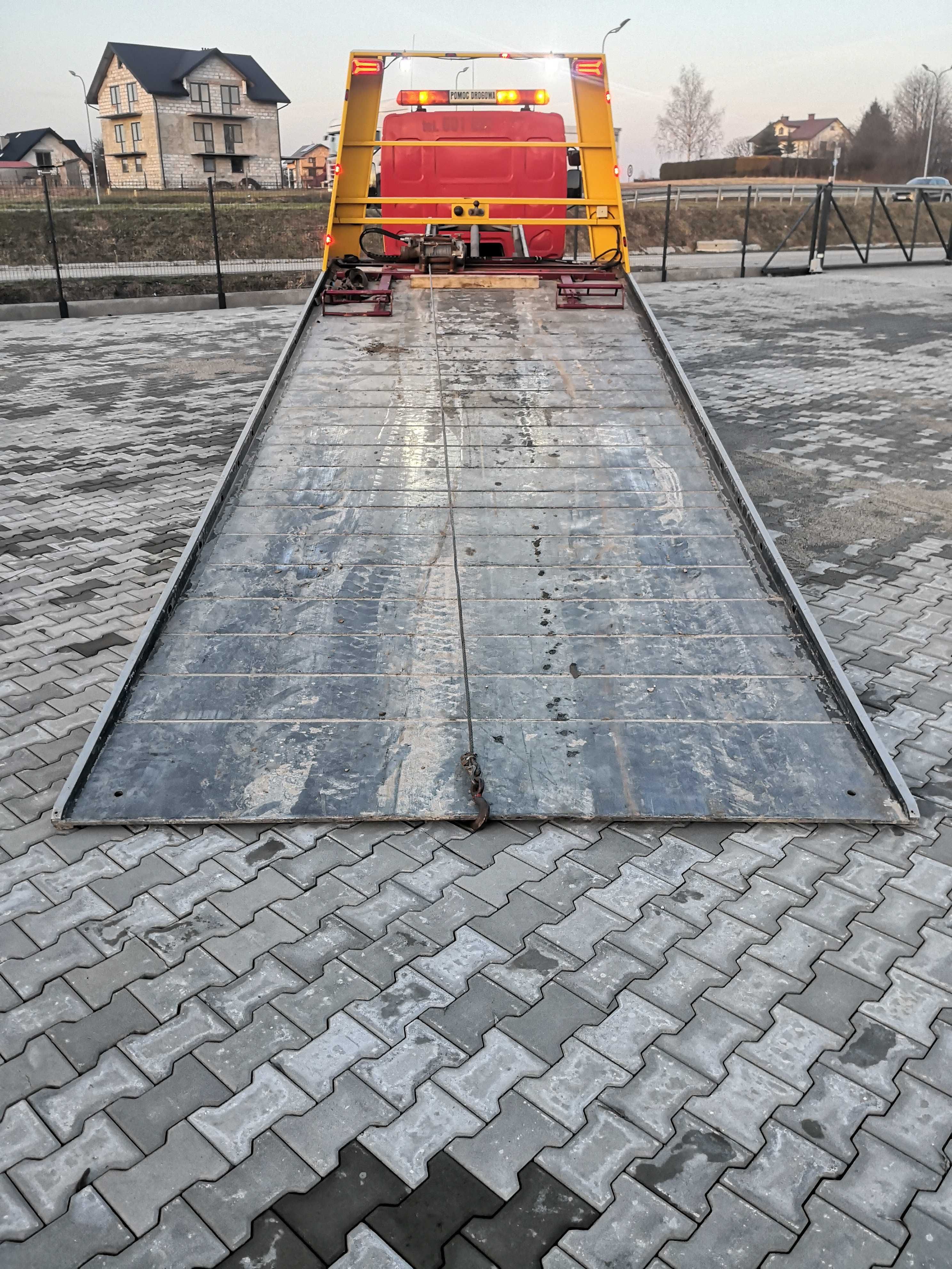 laweta RENAULT MIDLUM PŁYTA HYDRAULICZNA autolaweta pomoc drogowa