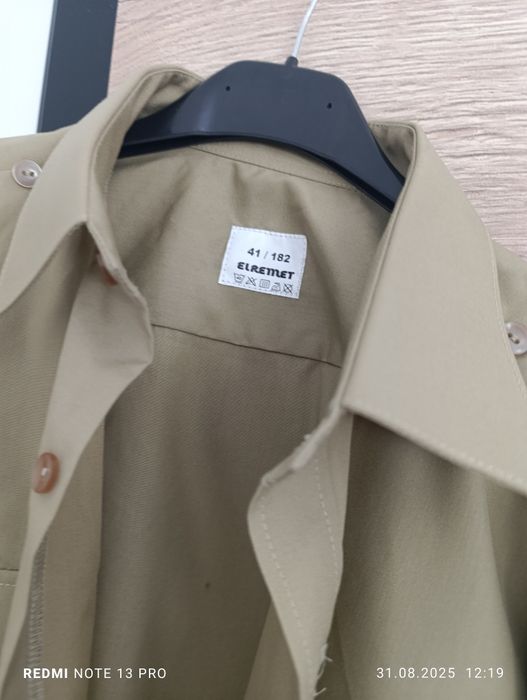 Mundur wojskowy komplet z koszulą