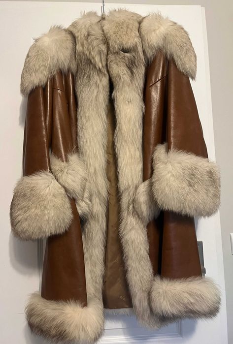 Płaszcz skórzany z lisem srebrnym