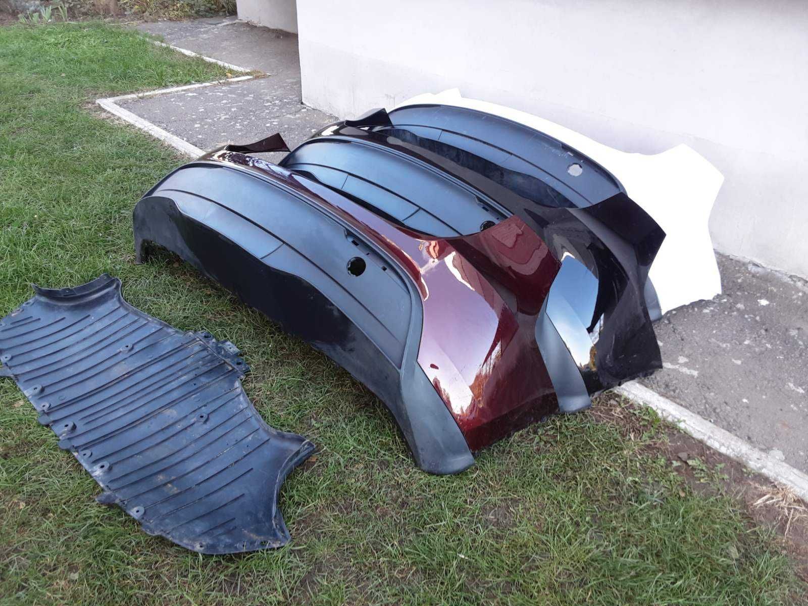 Бампер задній Tesla Model Y